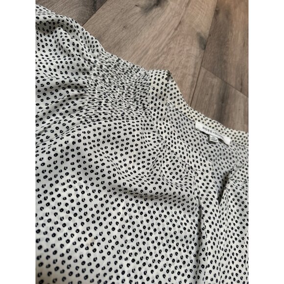 Rose and Olive Womans 2X White Black Polka Dots Polyester Pleated Button Down Bl - Picture 2 of 5